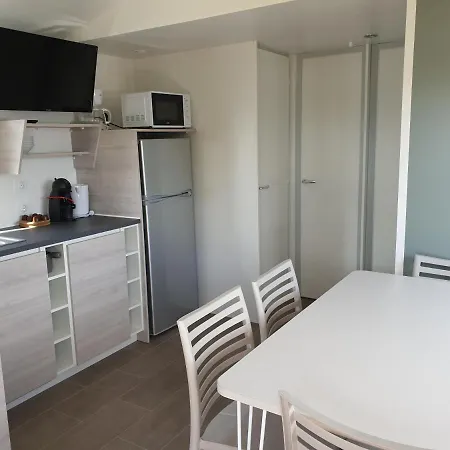 Le Clos Tranquille 3*